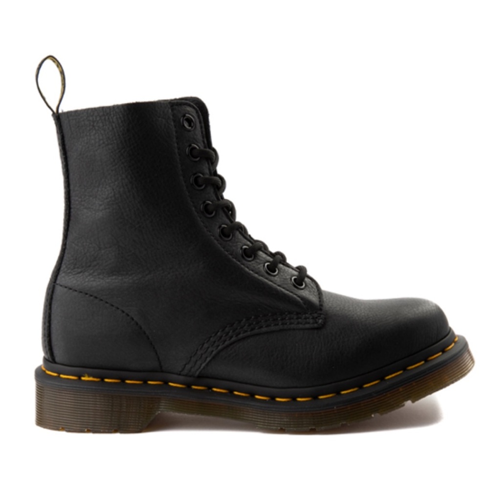 Womens Dr. Martens 1460 Pascal 8-Eye Boot